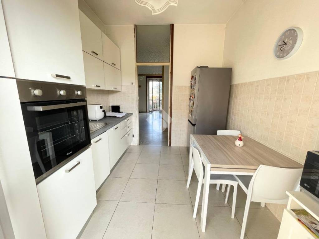 Appartamento a Saronno in Via Monte Pasubio - Foto 4