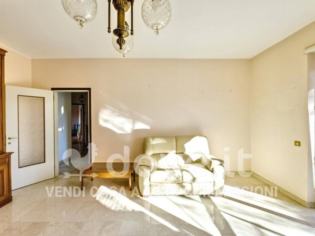 Appartamento a Varese in Via Francesco Crispi, 10 - Foto 5