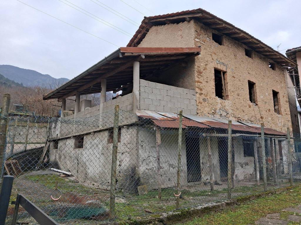 Rustico / casale a San giovanni bianco in Via Fuipiano Centro - Foto 4