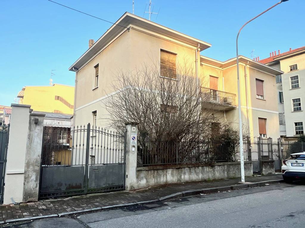 Villa a Vercelli in Via Benadir, 41 - Foto 2