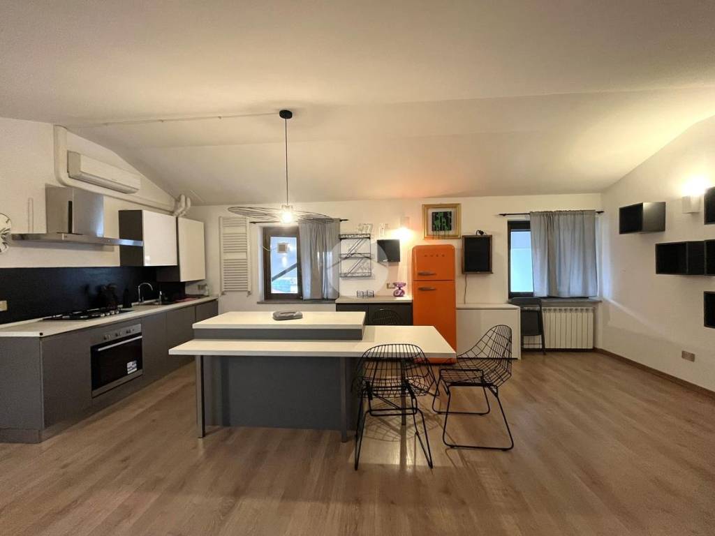 Appartamento a Ivrea in Via dei Chiodi, 5 - Foto 4