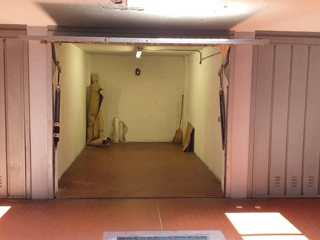 Box / garage a Bresso in Via Lillo del Duca, 11 - Foto 3