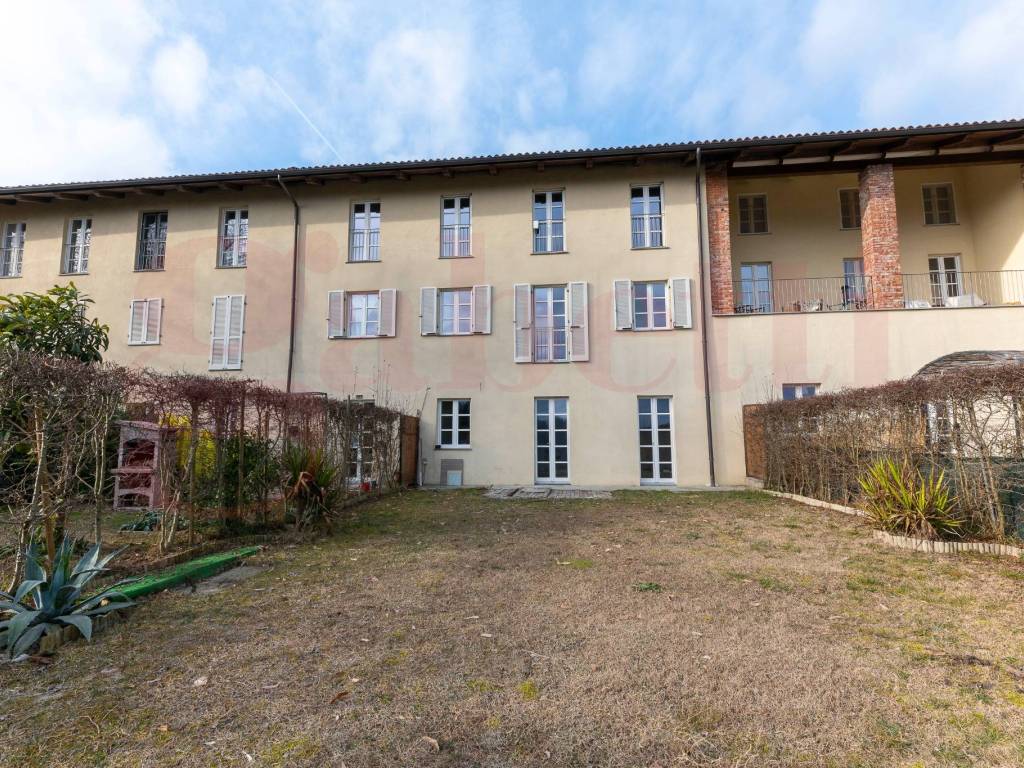 Appartamento a Gassino torinese in Strada Gassino Bardassano, 49 - Foto 2