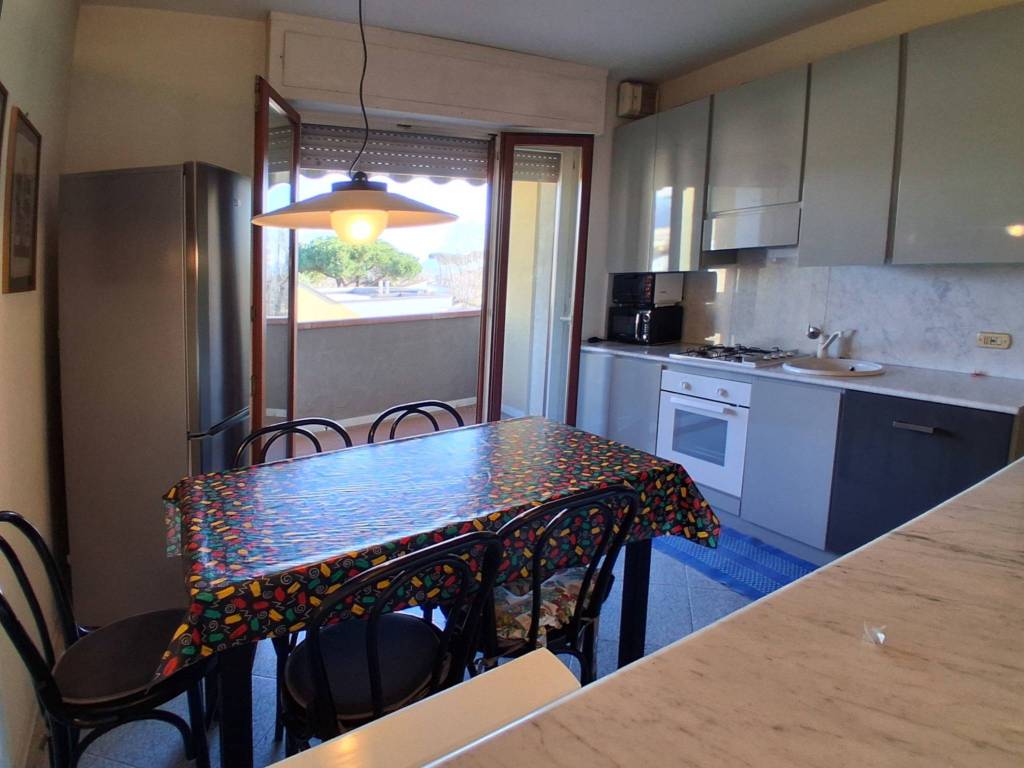 Appartamento a Viareggio in Via Fabio Filzi - Foto 4