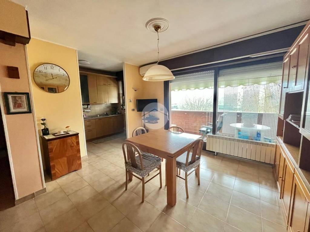 Appartamento a Gassino torinese in VIA LORENZINI, 10 - Foto 2