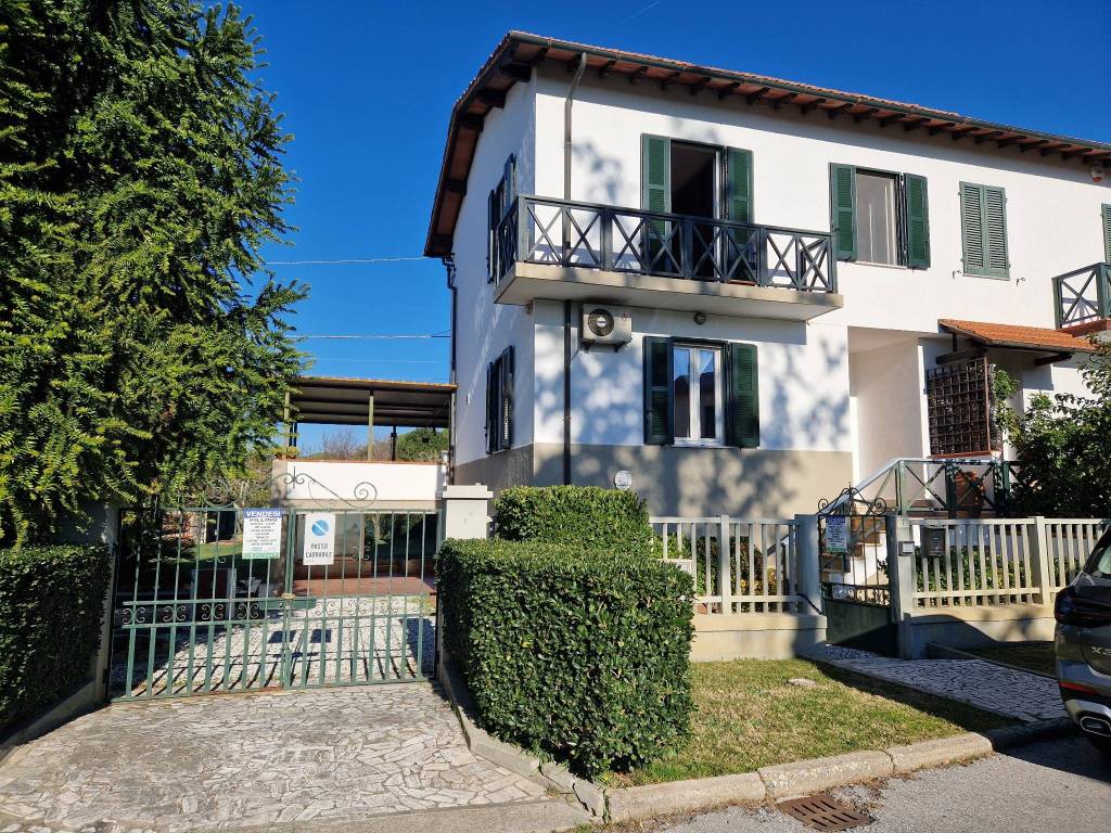 Villa a Pisa in Via Andrea Costa - Foto 2