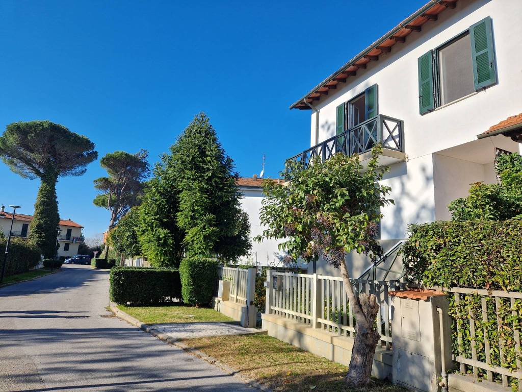 Villa a Pisa in Via Andrea Costa - Foto 4