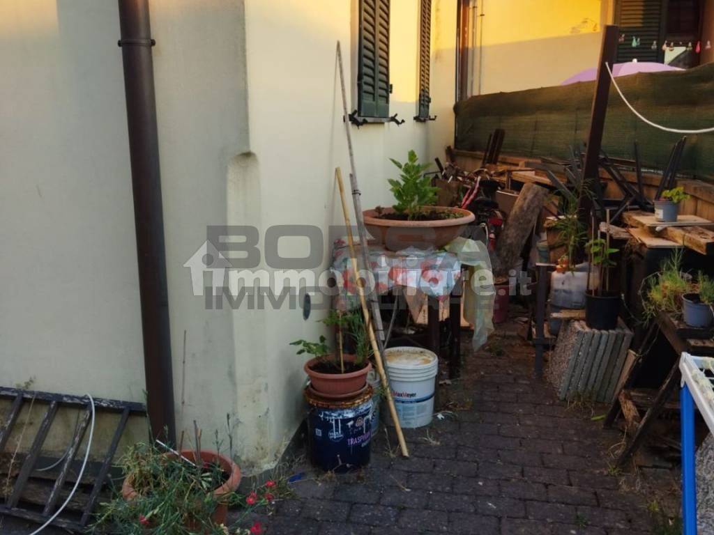 Appartamento a Collesalvetti in Via Medaglie d'Oro della Resistenza - Foto 3