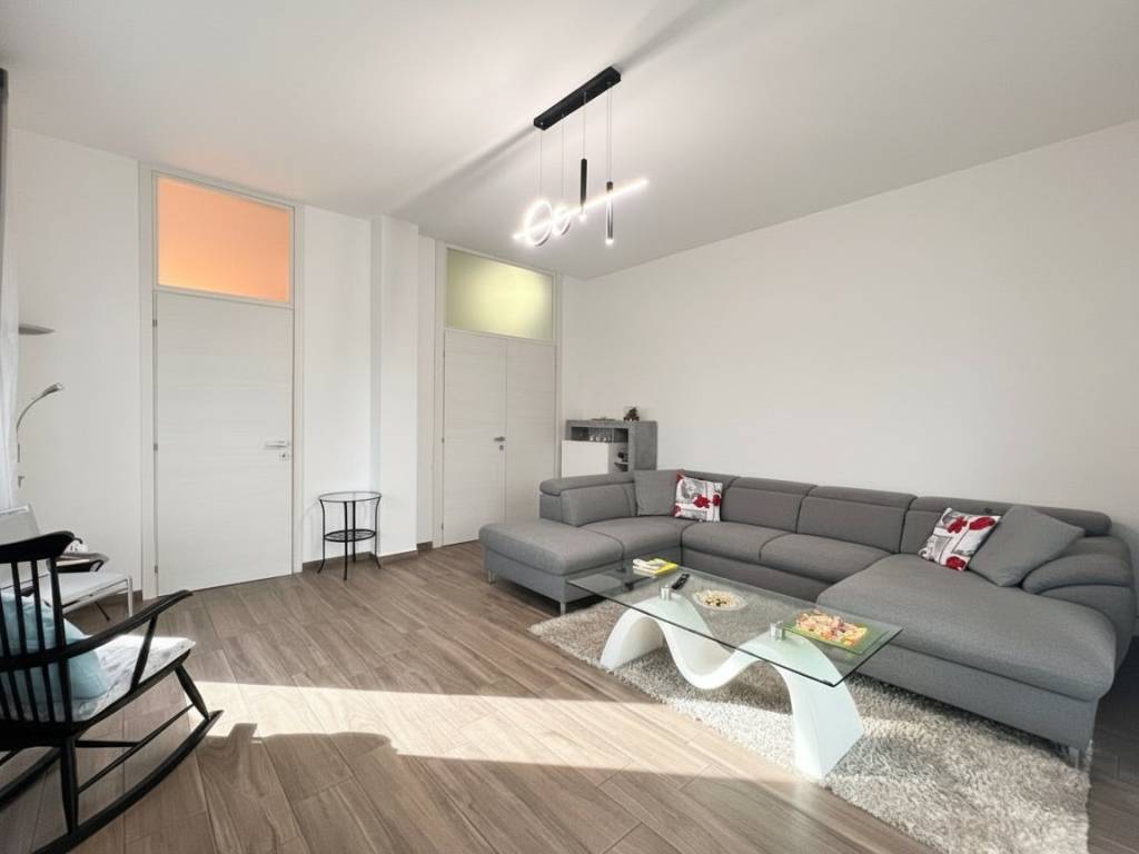 Villa a Cairate in Via Leonardo da Vinci, 4 - Foto 4