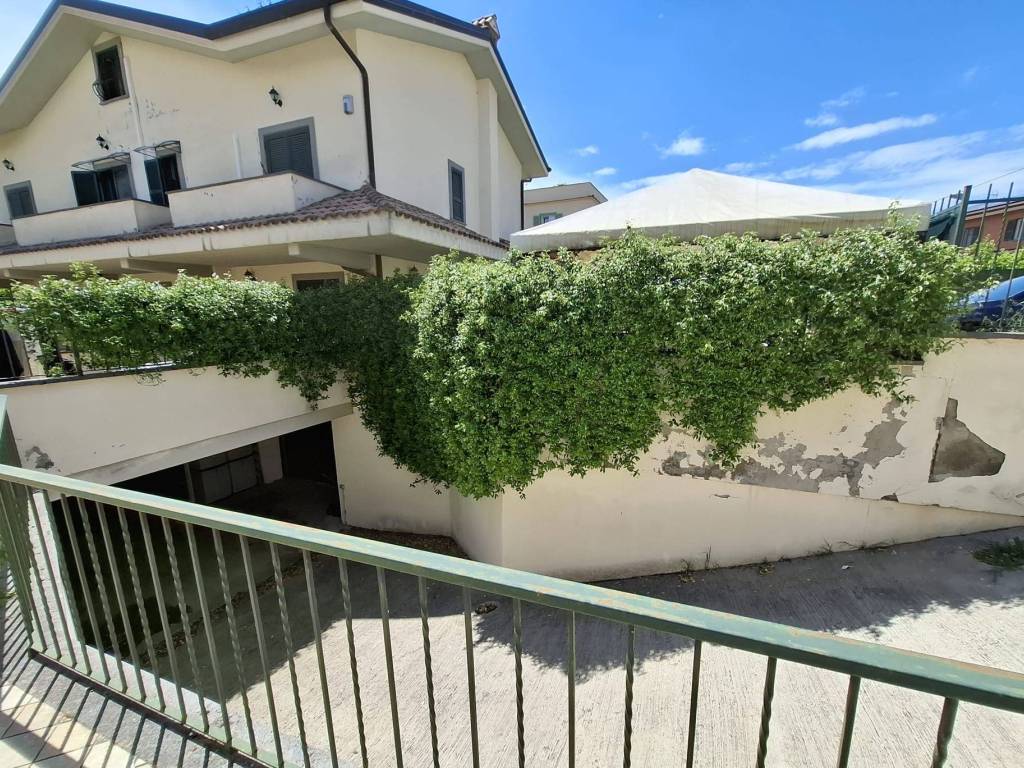 Villetta a schiera a Grottaferrata in Via Valle della Noce, 43 - Foto 2