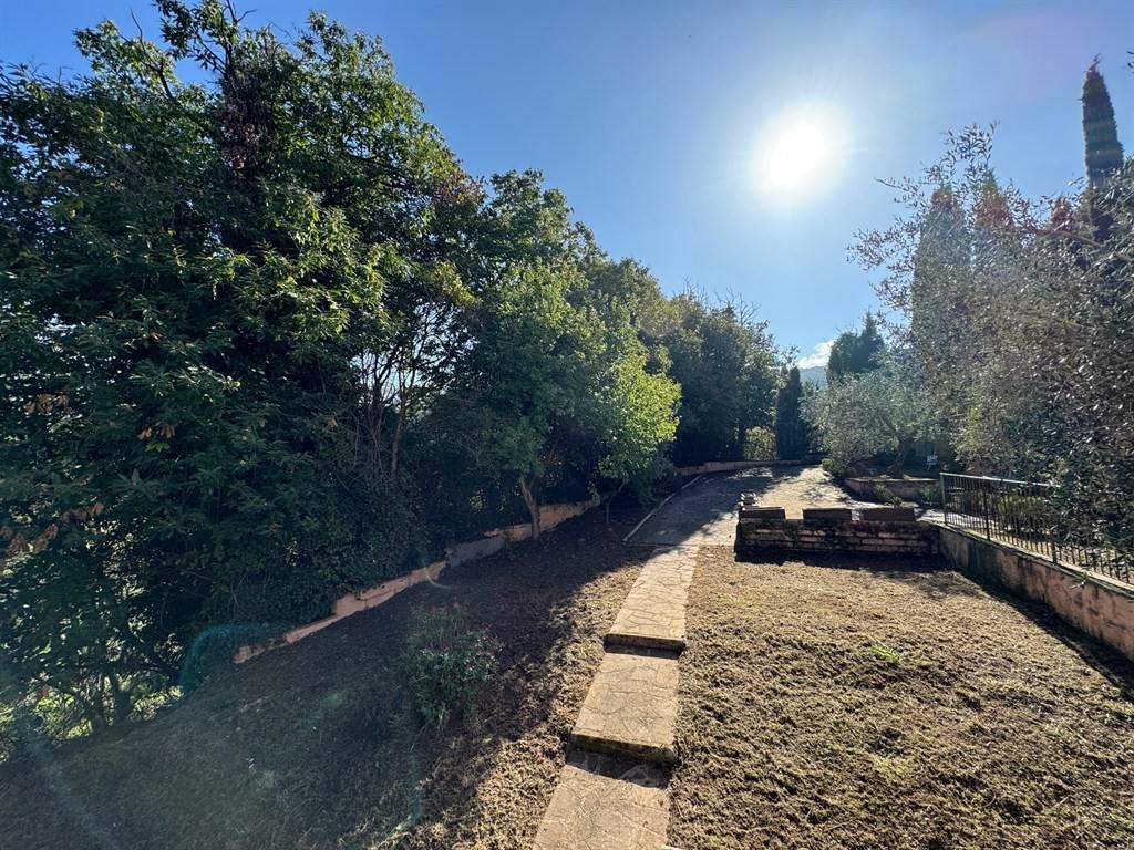 Appartamento a Monte porzio catone in Via Selve di Mondragone, 15 - Foto 4