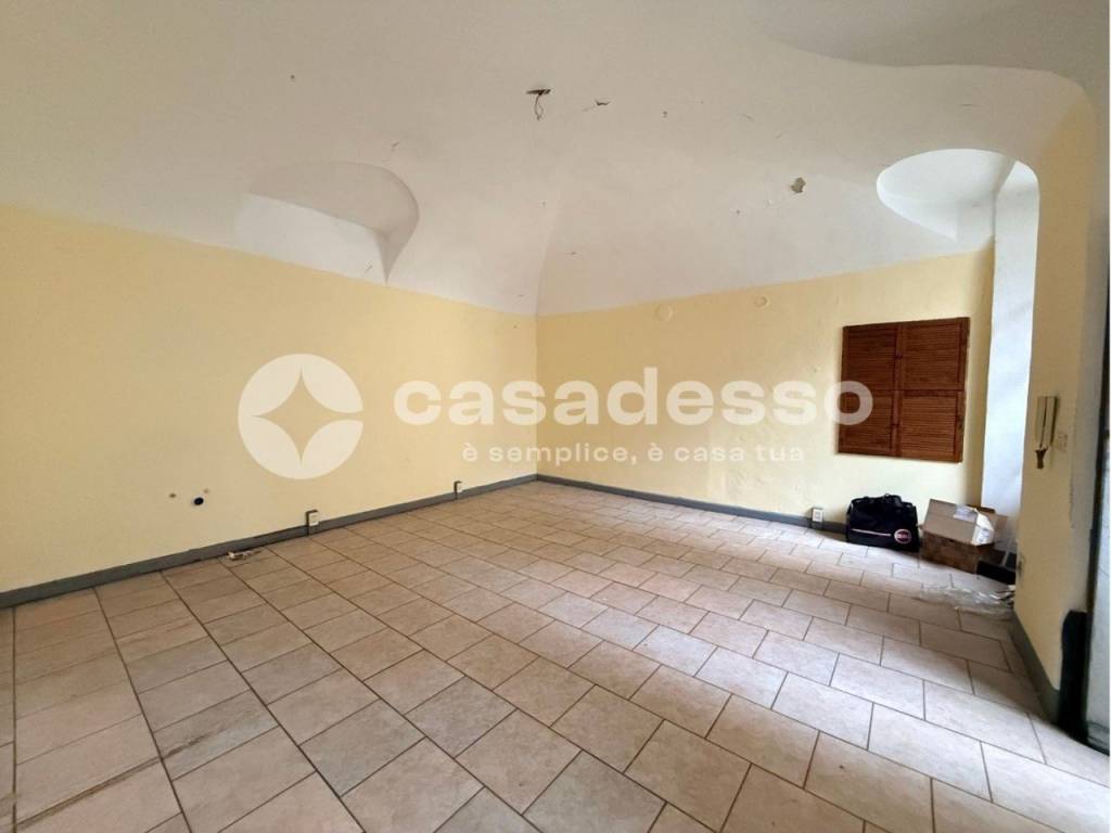 Appartamento a Borgosesia in PIAZZA CAVOUR, 1 - Foto 3