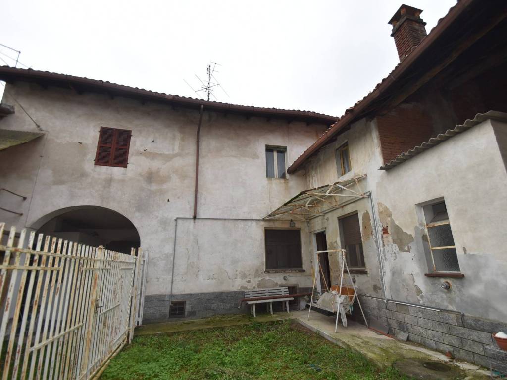 Casa indipendente a Palestro in Via Giuseppe Garibaldi, 5 - Foto 3