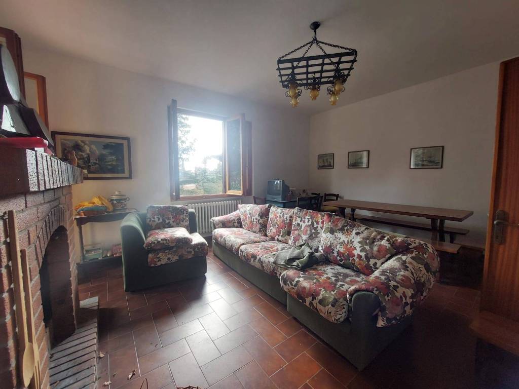 Villa a Vaiano in Via Nuova per Schignano - Foto 5