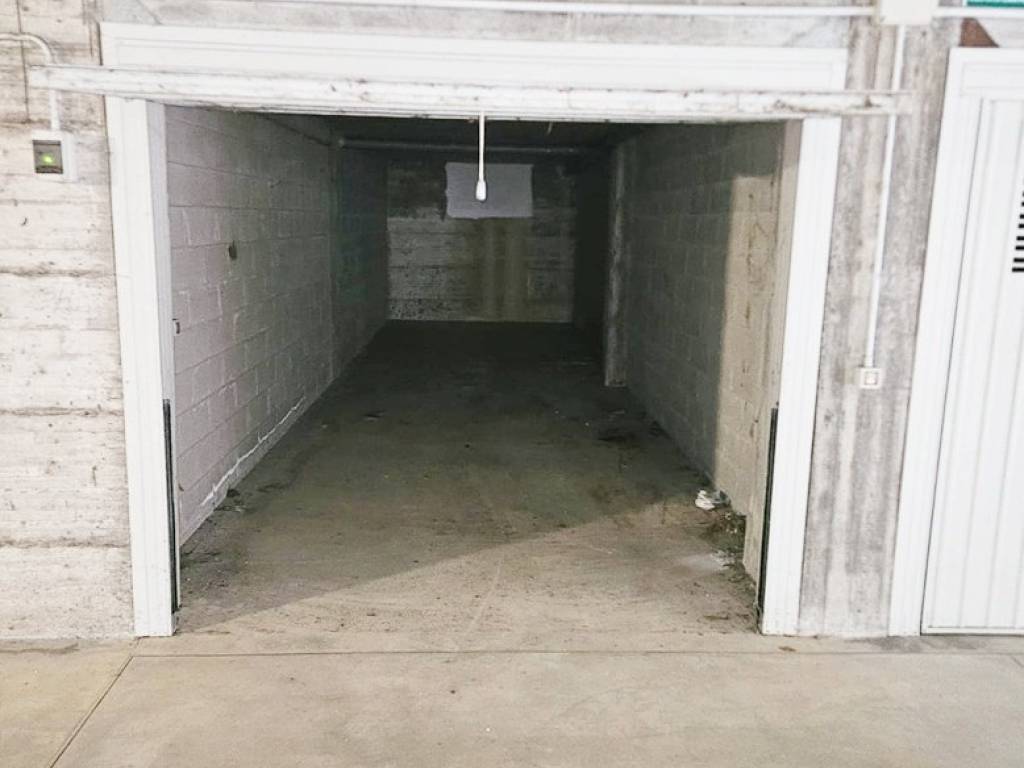 Box / garage a Certosa di pavia in Via Eugenio Montale, 13 - Foto 3