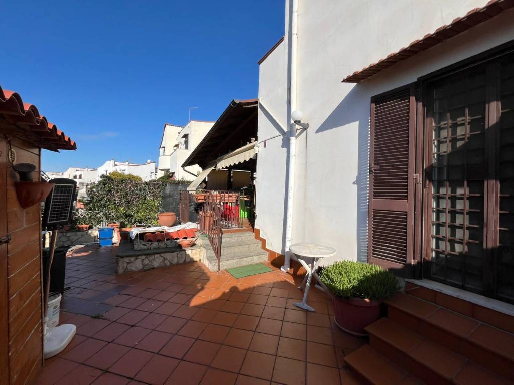 Villa a Cerveteri in Via Pirgy - Foto 5