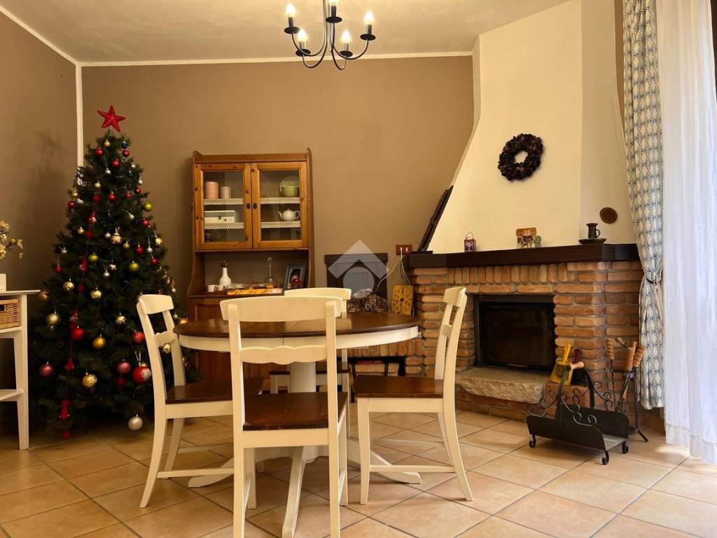 Villetta a schiera a Santo stefano del sole in Via Macchie - Foto 4