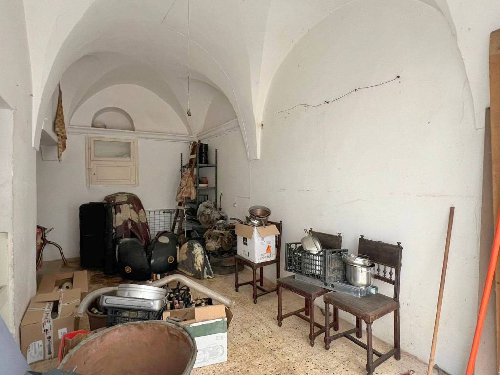 Casa indipendente a Ceglie messapica in Via Giuseppe Arimondi - Foto 2