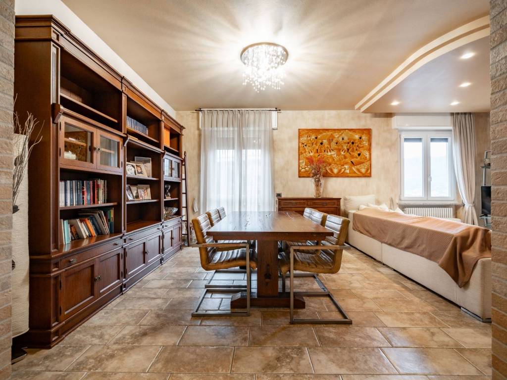 Appartamento a Lecco in Via Maria Montessori, 38 - Foto 2