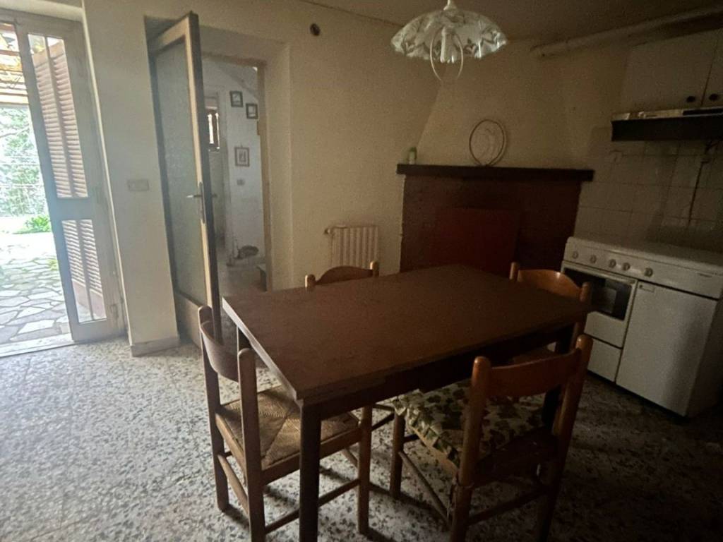 Casa indipendente a Pietrasanta in Via Capriglia - Foto 4