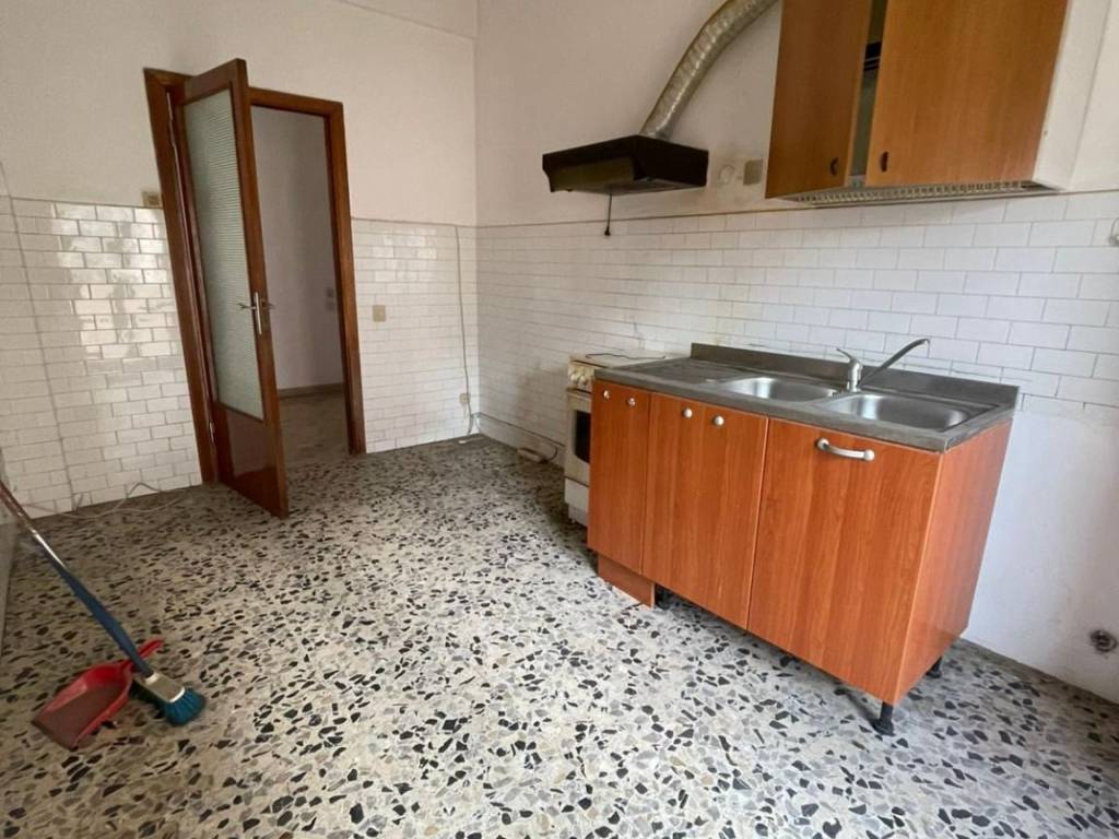 Appartamento a Ancona in Via Andrea Costa - Foto 4