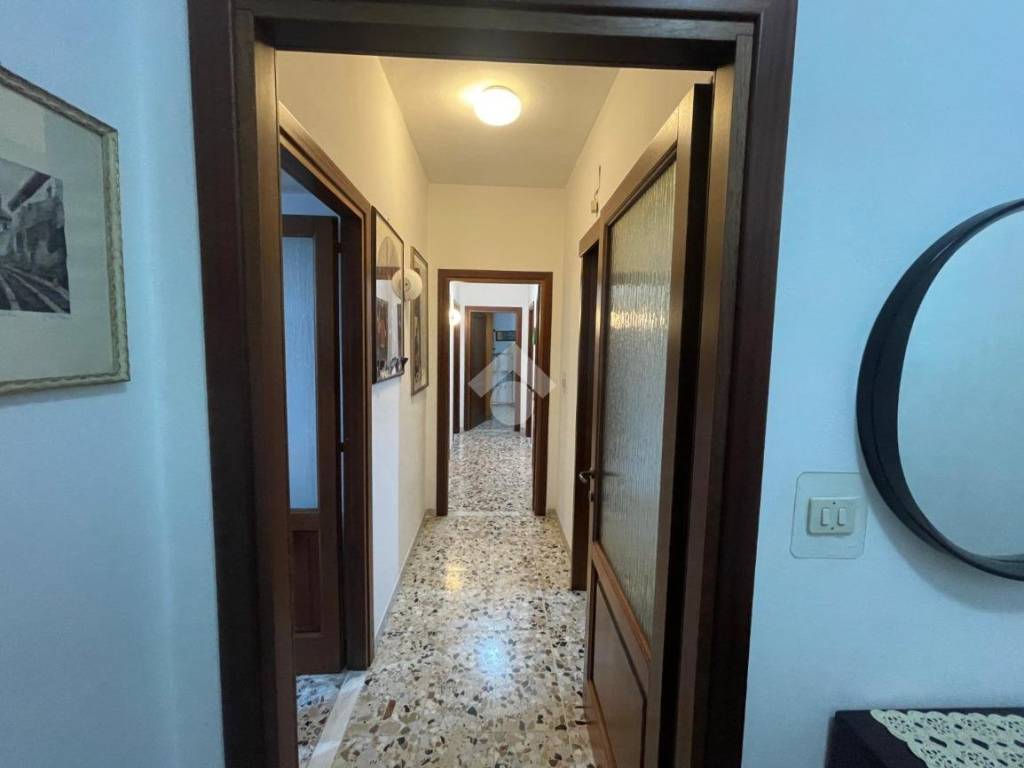 Appartamento a Sassari in Via Vincenzo Bellini, 27 - Foto 5