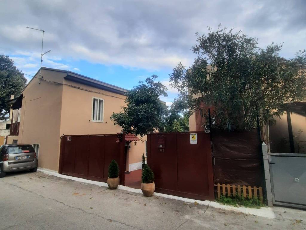 Casa indipendente a Giuliano teatino in Via Nevi - Foto 3