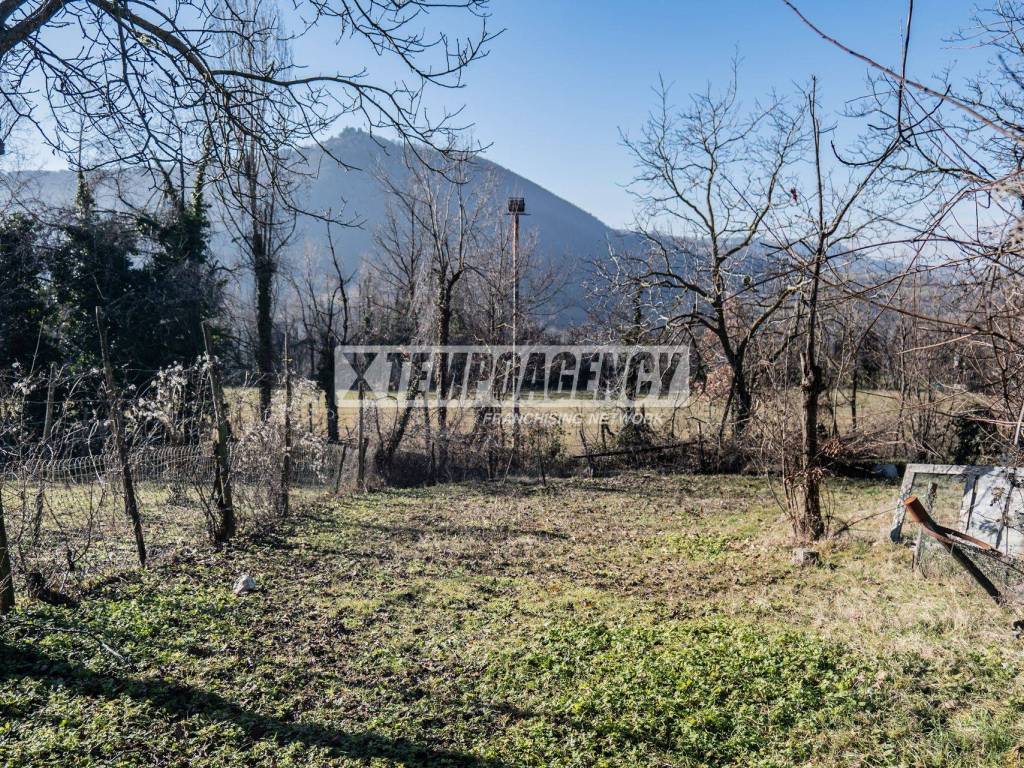Rustico / casale a Serramazzoni in Via Villaggio 381 - Foto 2