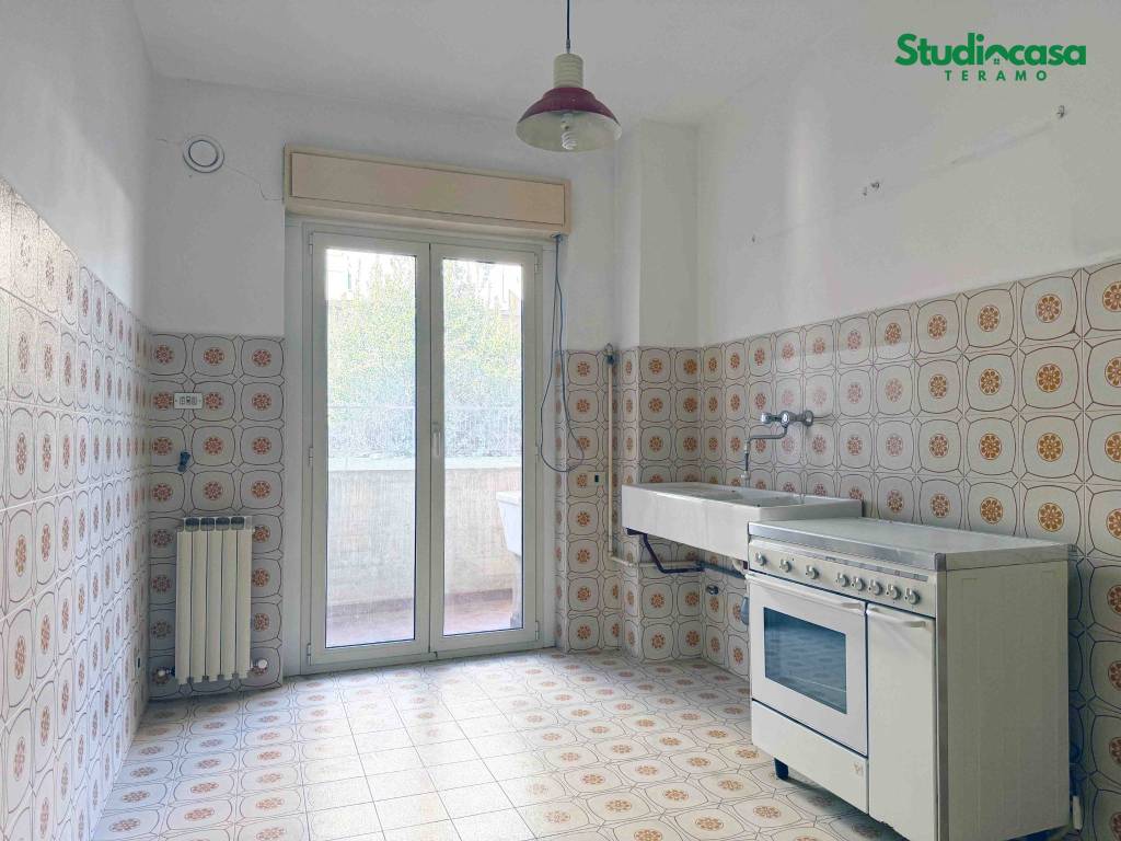 Appartamento a Teramo in Via Giuseppe Spataro, 5 - Foto 5