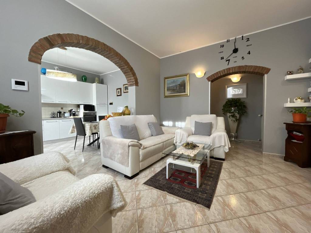 Appartamento a Empoli in Via Simone Martini - Foto 2