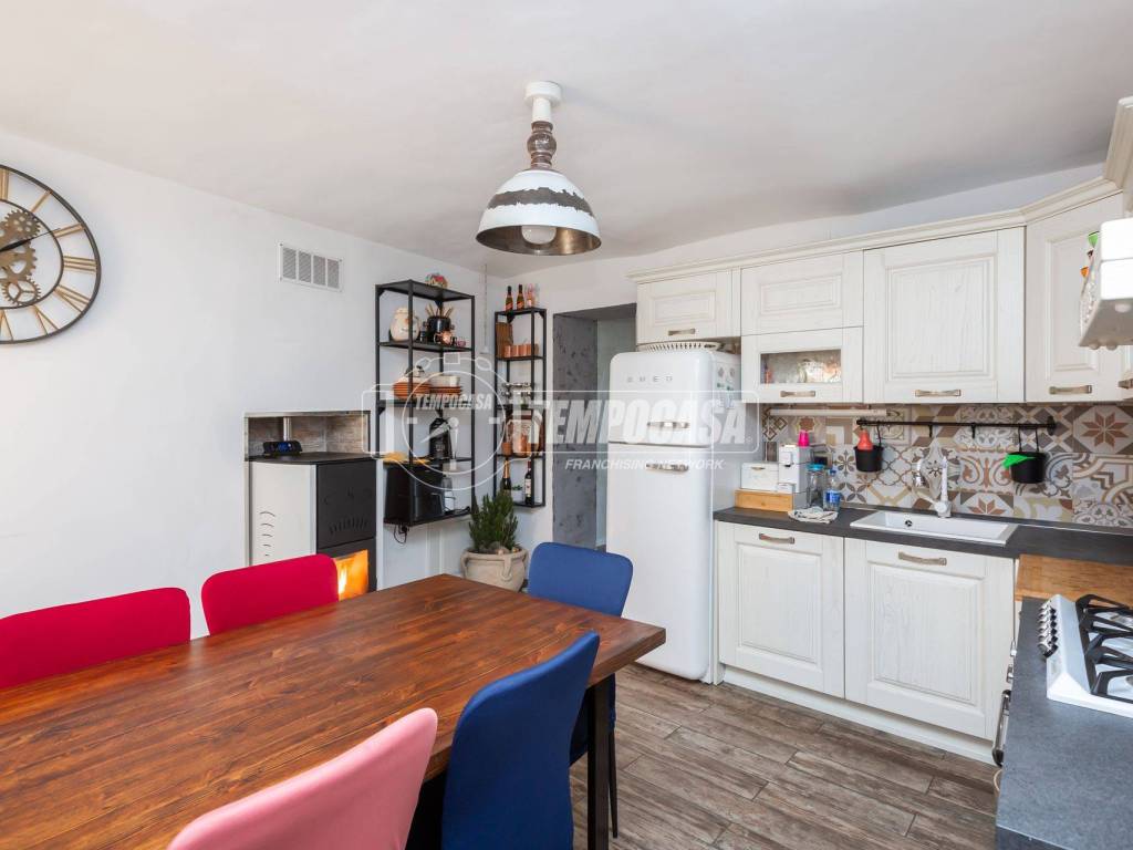 Casa indipendente a Giaveno in Via Vittorio Emanuele - Foto 4