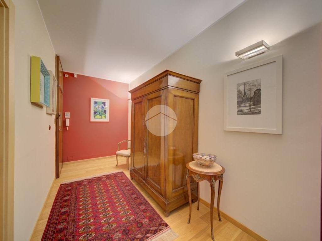 Appartamento a Rivoli in Piazza Principe Eugenio, 5 - Foto 2