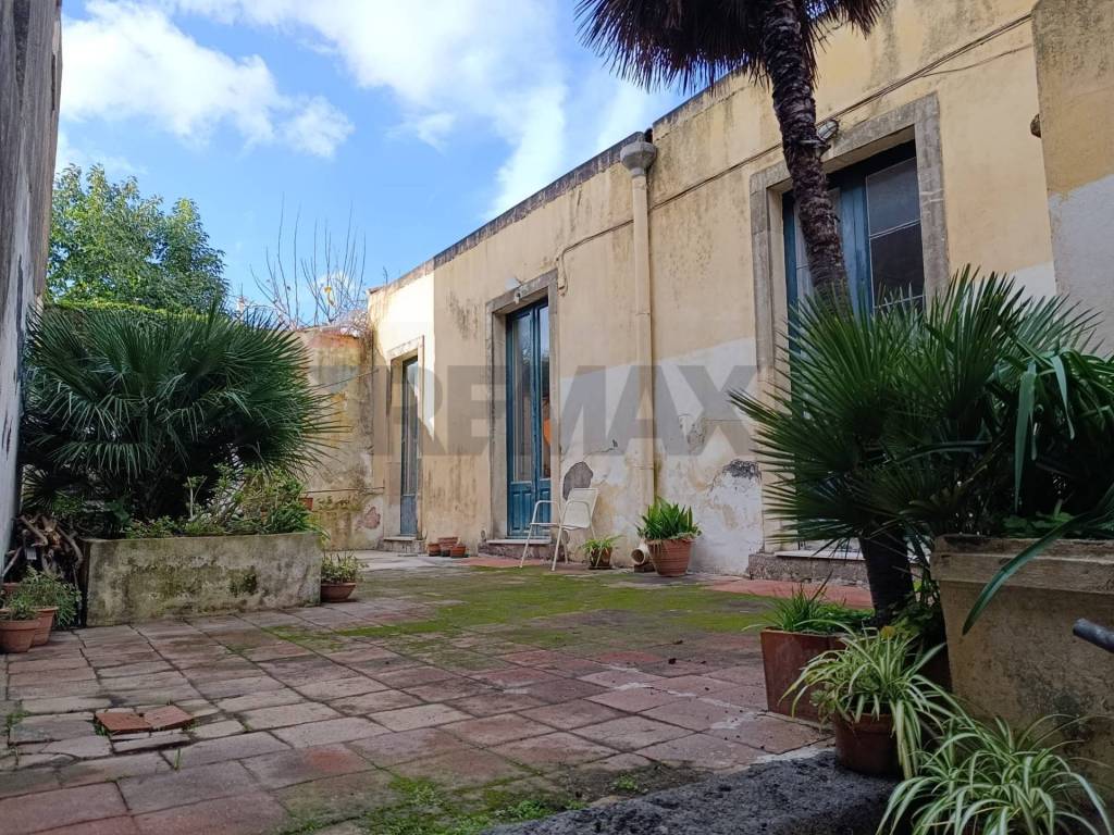 Casa indipendente a Acireale in Via Toscano, 2 - Foto 2