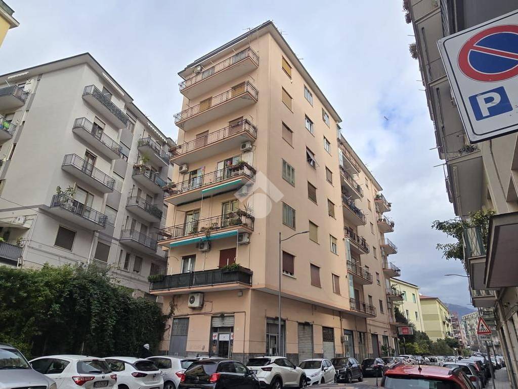 Immobile a Salerno in Via Antonio Manganario, 1 - Foto 2