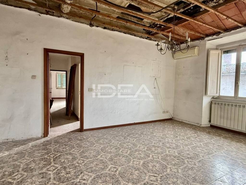 Appartamento a Lucca in Via della Zecca , - Foto 2