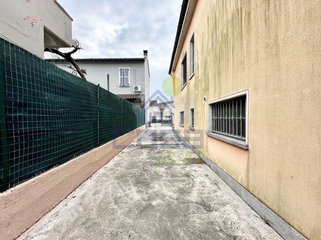Villa a Soresina in via carso 42 - Foto 4