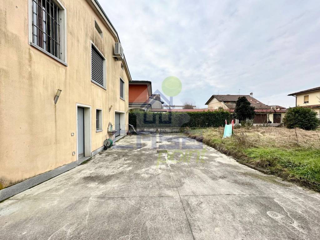 Villa a Soresina in via carso 42 - Foto 5