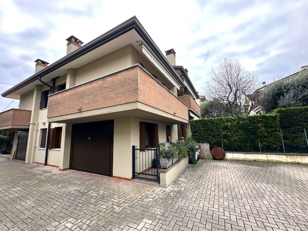 Villa a Selvazzano dentro in Via Vivaldi, 15 - Foto 2
