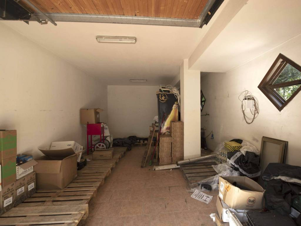Box / garage a Rimini in Via Mantegazza - Foto 3