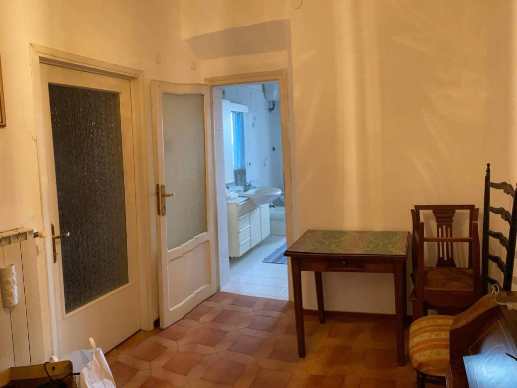 Appartamento a Roccastrada in Via Damiano Chiesa - Foto 4