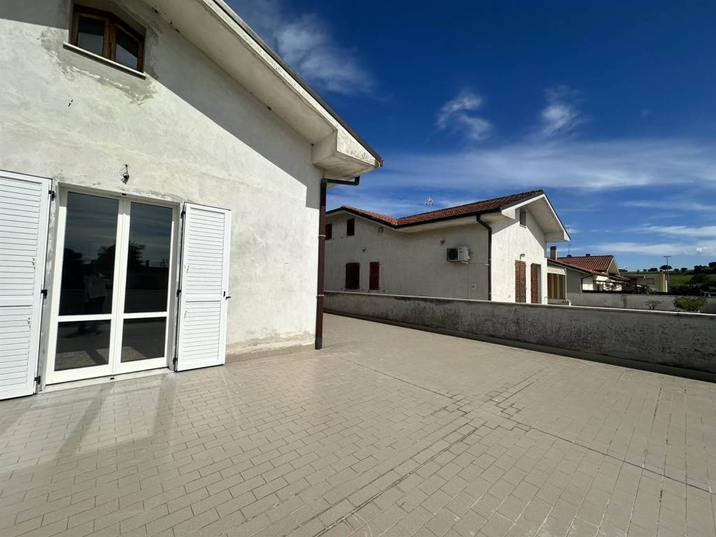 Appartamento a Trecastelli - Foto 2