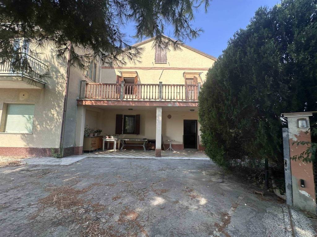 Casa indipendente a Senigallia in Strada della Bruciata - Foto 2