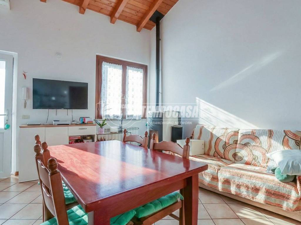 Appartamento a Comignago in Via de Giorgi - Foto 3