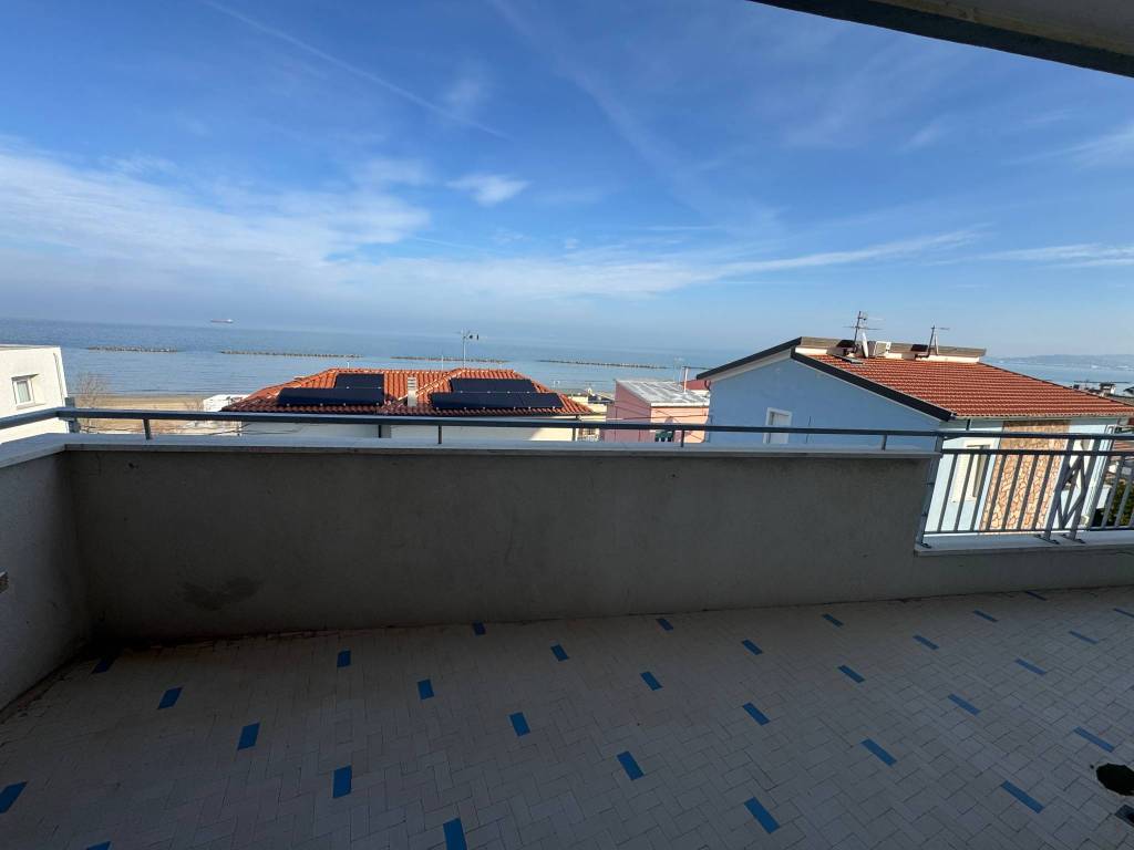 Appartamento a Ancona in Via Alfredo Panzini, 18 - Foto 4