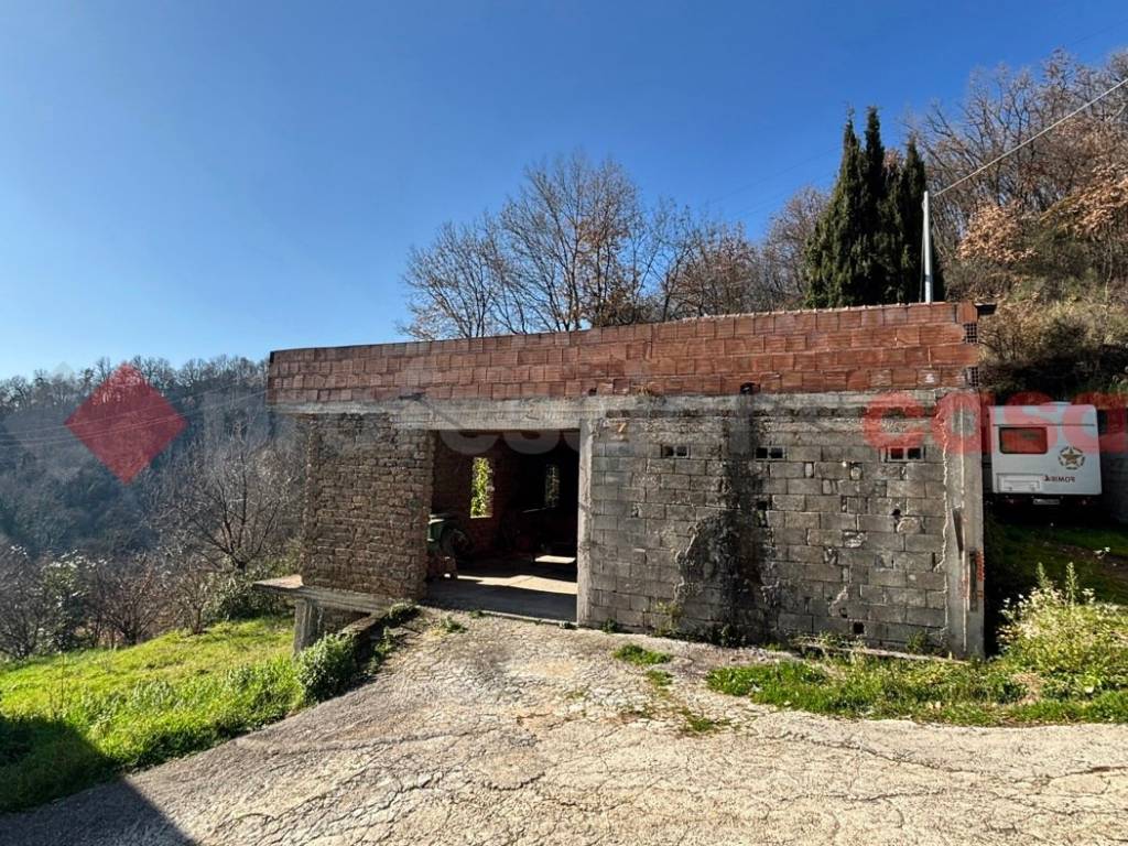 Rustico / casale a Alatri in Via Monte San Marino, snc - Foto 4