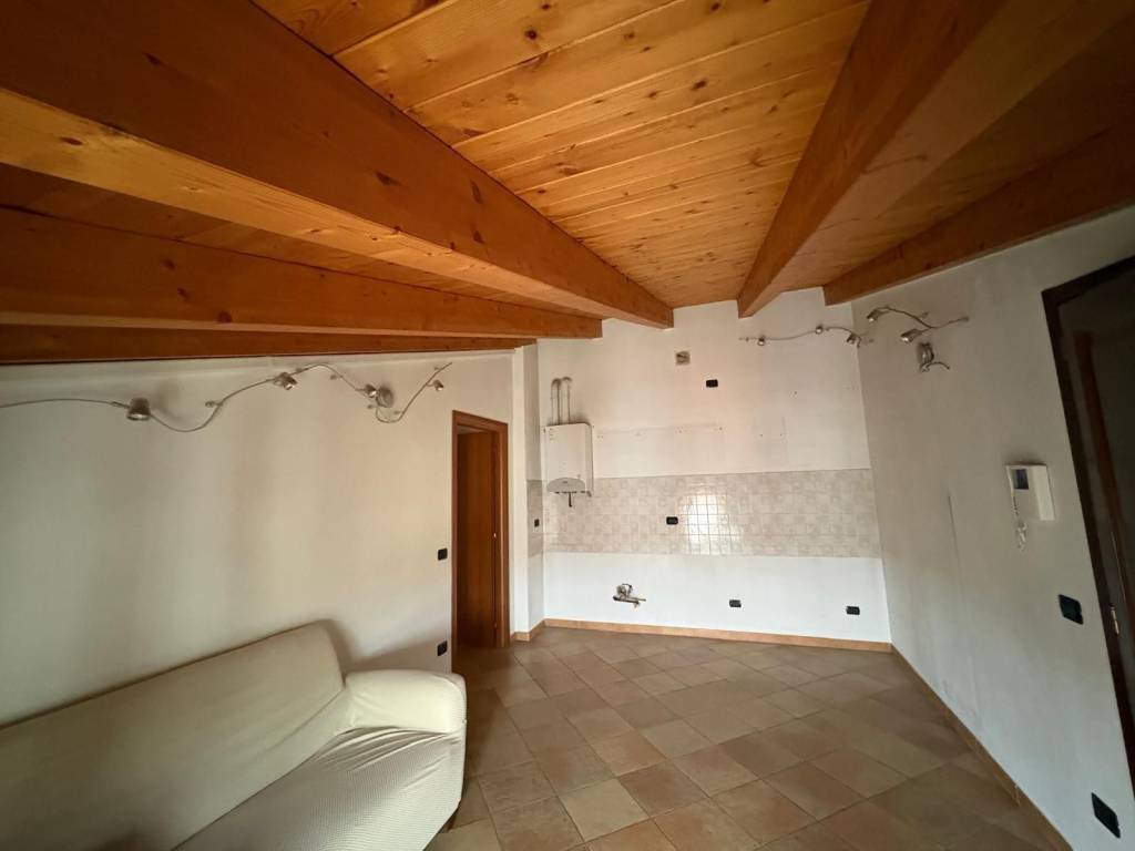 Appartamento a Gambolò in Via Giuseppe Mazzini - Foto 4