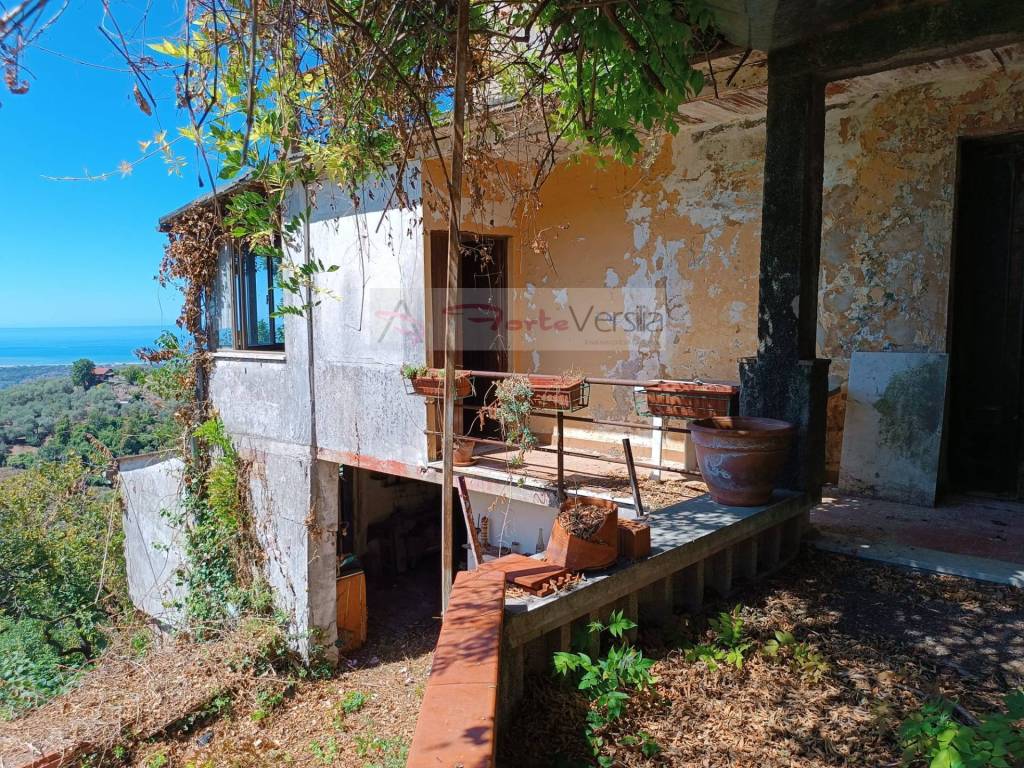 Casa indipendente a Pietrasanta in Via Capezzano - Foto 4