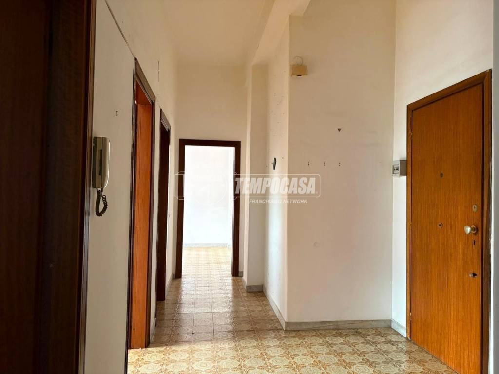 Appartamento a Gravina di catania in Via Fratelli Bandiera - Foto 4