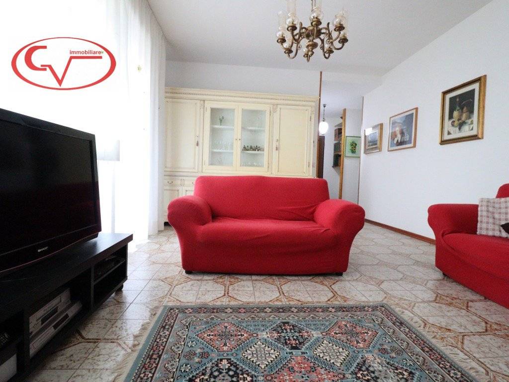 Appartamento a Montevarchi in Via Giovanni Amendola - Foto 3