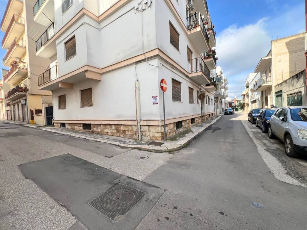 Appartamento a Rutigliano in Via Tagliamento, 25 - Foto 2